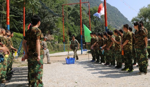 工藝研究所黨支部舉辦員工素質(zhì)拓展訓(xùn)練活動