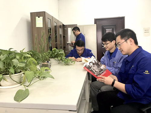 工藝研究所黨支部開展“覽群書、長知識、提技能”讀書活動