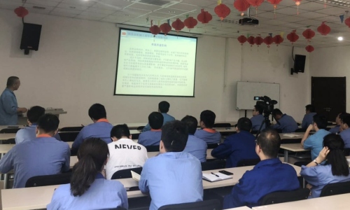 公司人力資源部舉辦常見軸承失效與預(yù)防培訓(xùn)講座